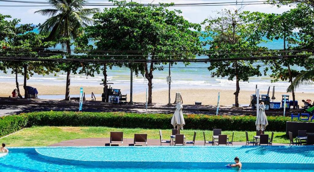 Lpn Park Beach Tour B Jomtien Beach Exterior photo